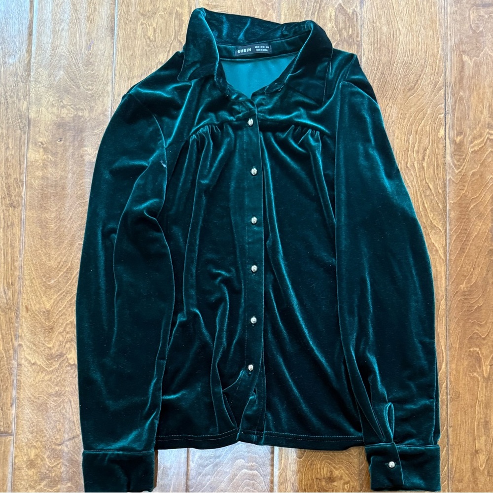 Size Medium SHEIN Green Velvet Button down